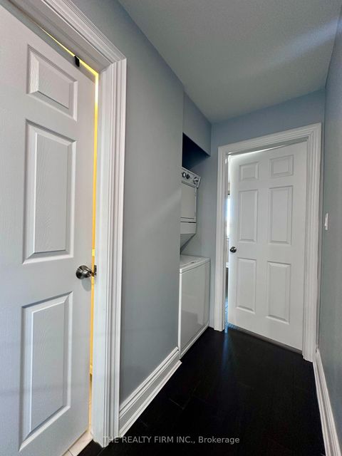Photo 7 at 6 Lapp Street, Smythe, Toronto
