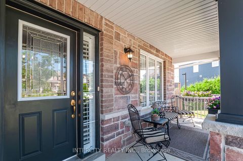 Photo 2 at 1359 Dallman Street, Lefroy, Innisfil