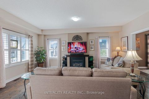 Photo 9 at 1359 Dallman Street, Lefroy, Innisfil