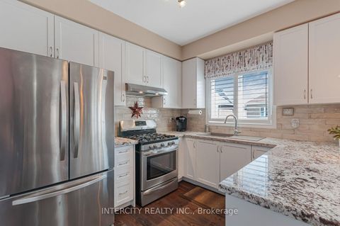 Photo 12 at 1359 Dallman Street, Lefroy, Innisfil