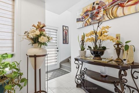 Photo 2 at 51 Fairlane Avenue, Painswick South, Barrie