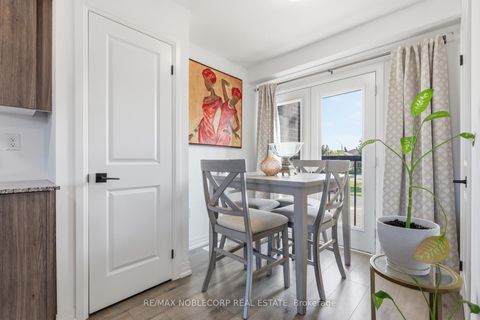 Photo 7 at 51 Fairlane Avenue, Painswick South, Barrie