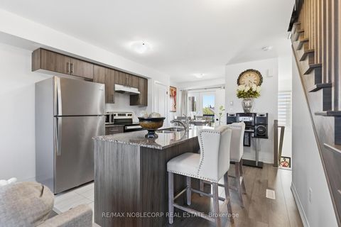 Photo 14 at 51 Fairlane Avenue, Painswick South, Barrie