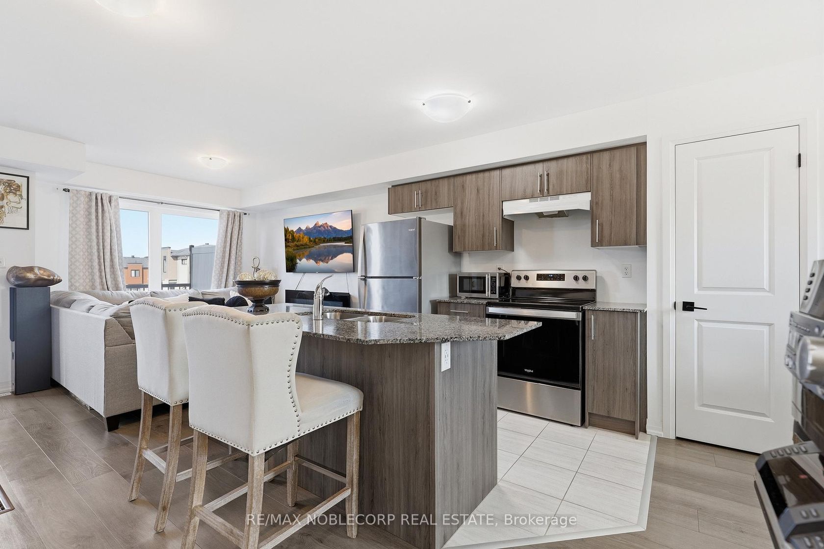 51 Fairlane Avenue, Painswick South, Barrie photo 1
