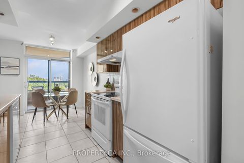 Photo 2 at 962 - 123 Omni Drive, Bendale, Toronto