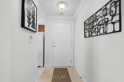 Photo 7 at 962 - 123 Omni Drive, Bendale, Toronto