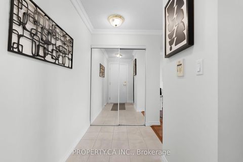Photo 8 at 962 - 123 Omni Drive, Bendale, Toronto
