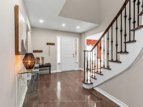 Photo 3 at 69 Anthony Lane, Glen Shields, Vaughan