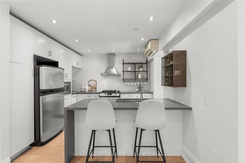 Photo 3 at 555 Castlefield Avenue, Forest Hill North, Toronto