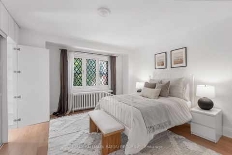 Photo 13 at 555 Castlefield Avenue, Forest Hill North, Toronto