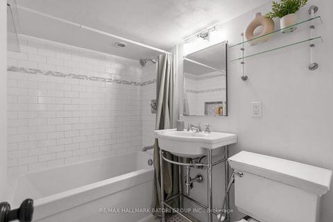 Photo 31 at 555 Castlefield Avenue, Forest Hill North, Toronto