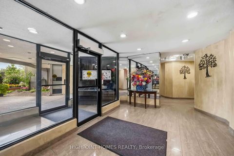Photo 2 at 109 - 10 Martha Eaton Way, Amesbury, Toronto