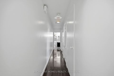 Photo 6 at 109 - 10 Martha Eaton Way, Amesbury, Toronto