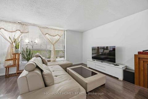 Photo 10 at 109 - 10 Martha Eaton Way, Amesbury, Toronto
