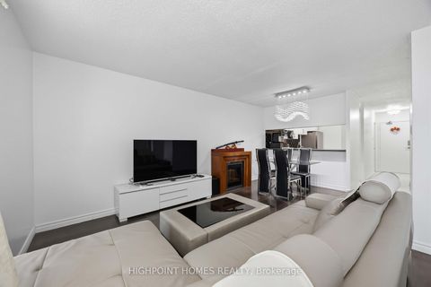 Photo 13 at 109 - 10 Martha Eaton Way, Amesbury, Toronto