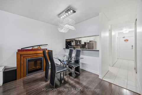Photo 16 at 109 - 10 Martha Eaton Way, Amesbury, Toronto