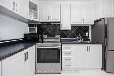 Photo 17 at 109 - 10 Martha Eaton Way, Amesbury, Toronto