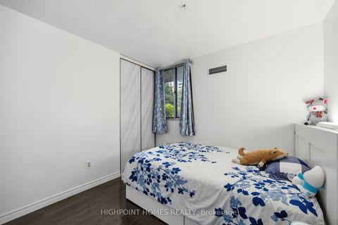 Photo 29 at 109 - 10 Martha Eaton Way, Amesbury, Toronto