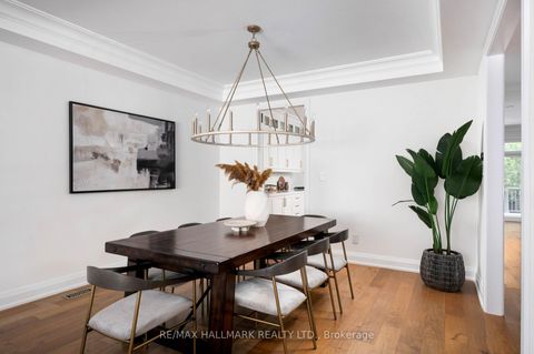 Photo 10 at 136 Glenwood Crescent, Parkview, Toronto
