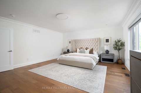 Photo 21 at 136 Glenwood Crescent, Parkview, Toronto