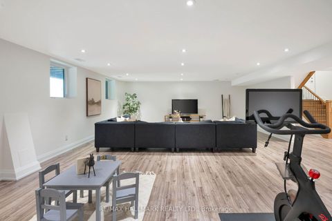 Photo 36 at 136 Glenwood Crescent, Parkview, Toronto