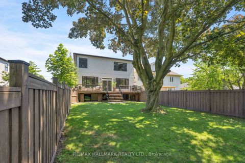 Photo 43 at 136 Glenwood Crescent, Parkview, Toronto