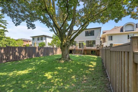 Photo 44 at 136 Glenwood Crescent, Parkview, Toronto