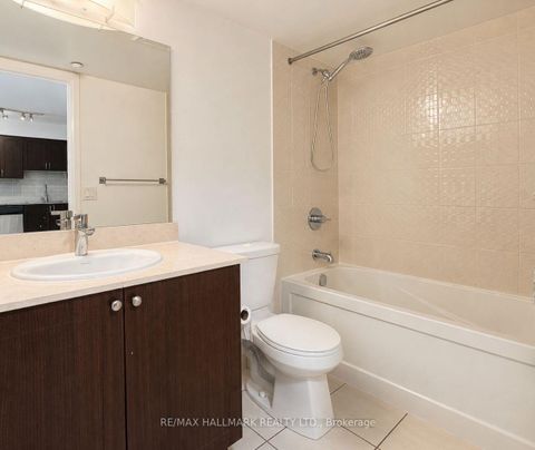 Photo 17 at 609 - 376 Highway 7, Doncrest, Richmond Hill