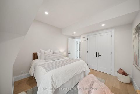 Photo 25 at 116 Lee Avenue, The Beaches, Toronto