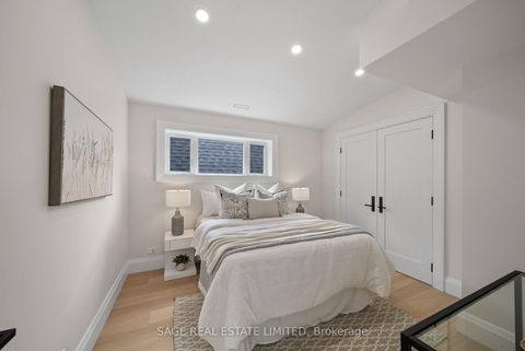Photo 28 at 116 Lee Avenue, The Beaches, Toronto