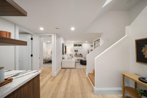 Photo 32 at 116 Lee Avenue, The Beaches, Toronto