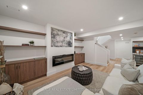 Photo 34 at 116 Lee Avenue, The Beaches, Toronto