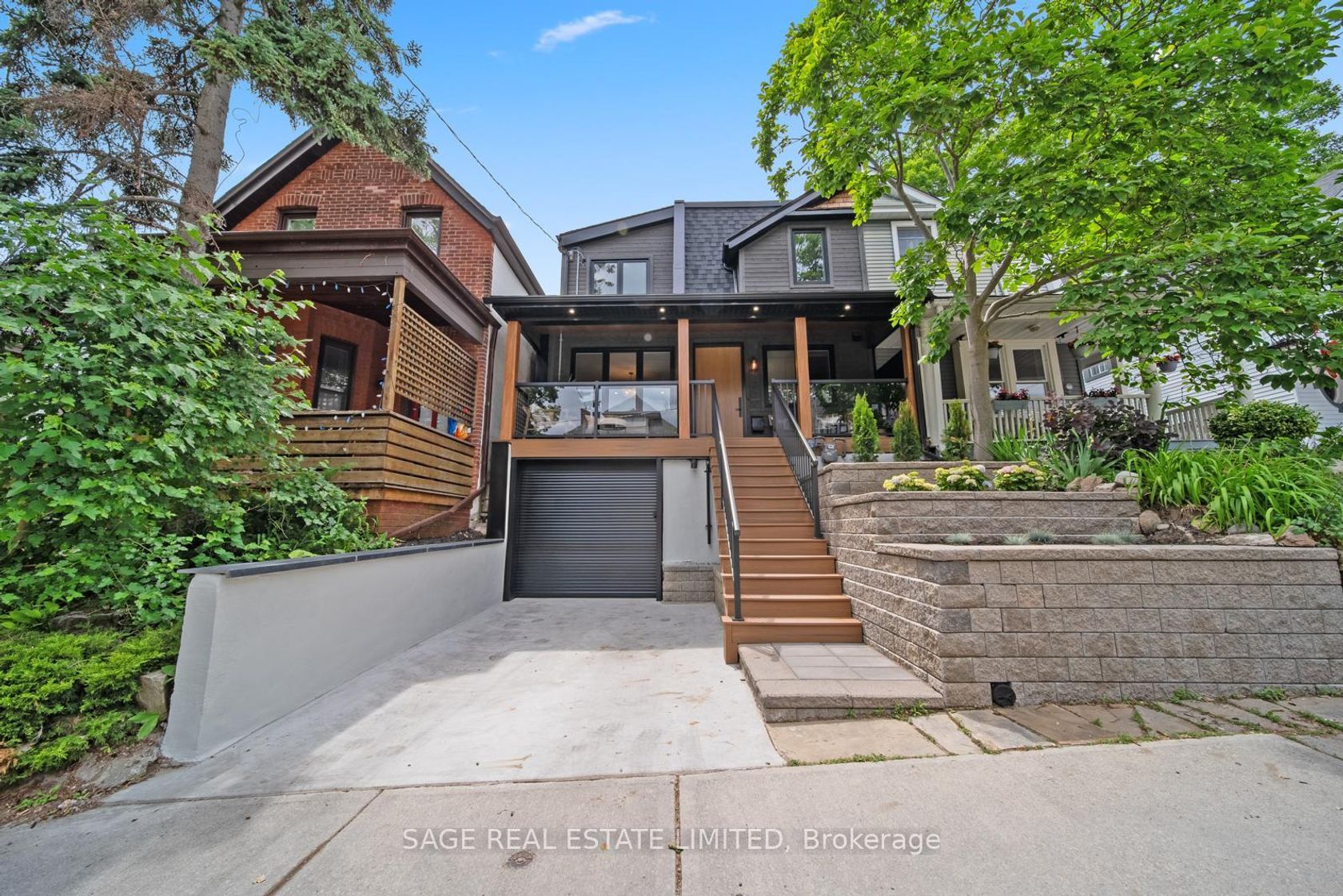 116 Lee Avenue, The Beaches, Toronto 