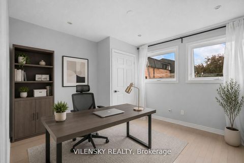 Photo 18 at 19 - 14 Poplar Crescent, Aurora Highlands, Aurora