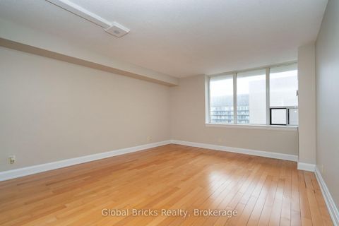 Photo 16 at 901 - 2737 Keele Street, CFB, Toronto