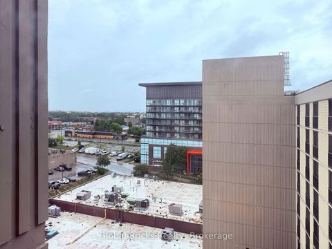 Photo 21 at 901 - 2737 Keele Street, CFB, Toronto