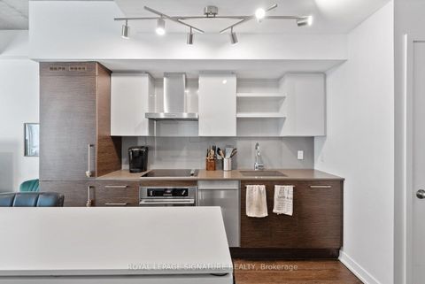 Photo 4 at 333 - 1030 King Street W, Niagara, Toronto