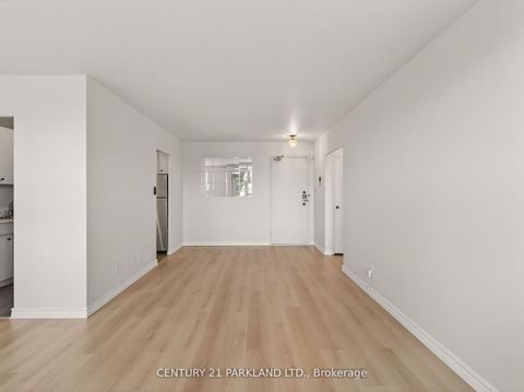 Photo 7 at 202 - 2961 Dufferin Street, Glen Park, Toronto