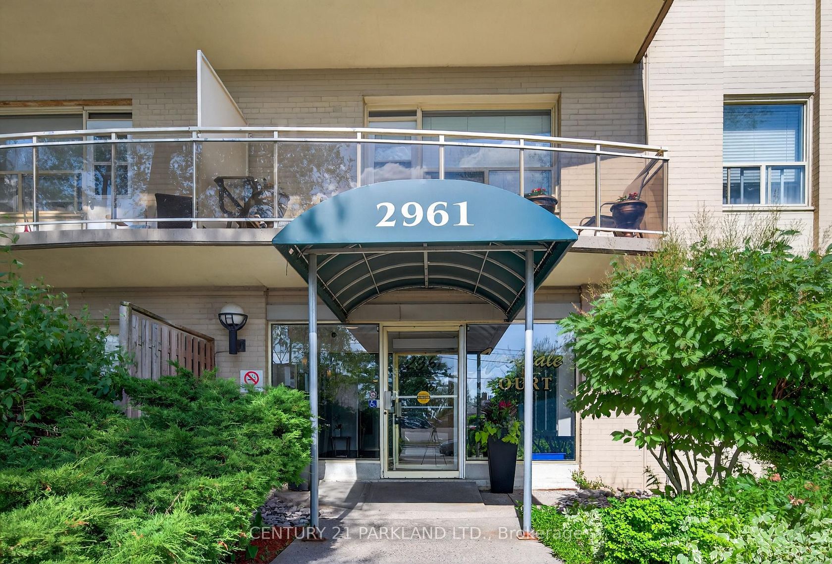202 - 2961 Dufferin Street, Glen Park, Toronto 