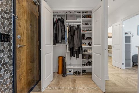 Photo 4 at 113 - 701 Sheppard Avenue W, Clanton Park, Toronto
