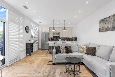 Photo 5 at 113 - 701 Sheppard Avenue W, Clanton Park, Toronto