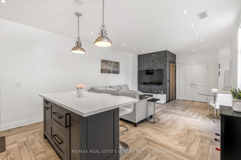 Photo 10 at 113 - 701 Sheppard Avenue W, Clanton Park, Toronto