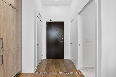 Photo 10 at 210 - 60 Honeycrisp Crescent, Vaughan Corporate Centre, Vaughan