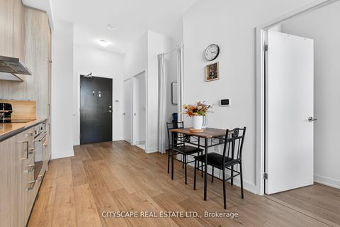 Photo 14 at 210 - 60 Honeycrisp Crescent, Vaughan Corporate Centre, Vaughan