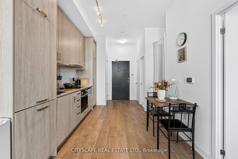 Photo 15 at 210 - 60 Honeycrisp Crescent, Vaughan Corporate Centre, Vaughan