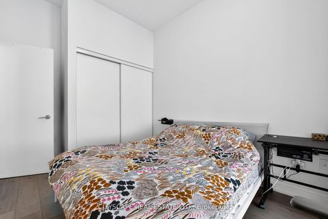 Photo 24 at 210 - 60 Honeycrisp Crescent, Vaughan Corporate Centre, Vaughan