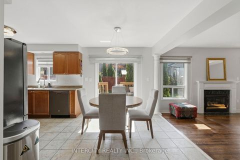 Photo 10 at 93 Chalone Crescent, Sonoma Heights, Vaughan