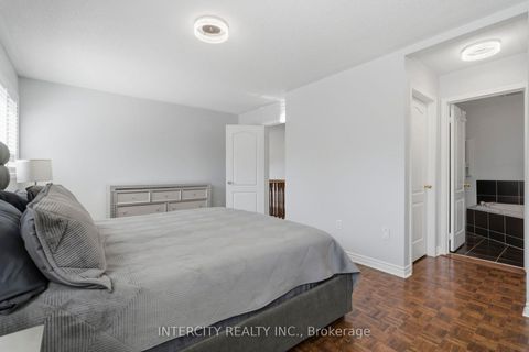 Photo 21 at 93 Chalone Crescent, Sonoma Heights, Vaughan
