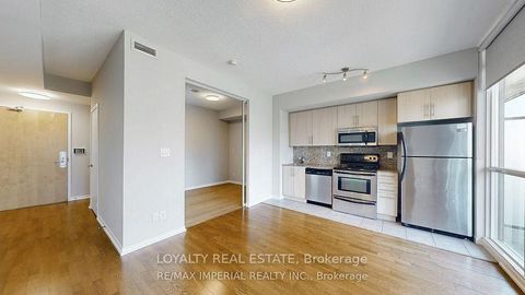 Photo 3 at 4907 - 65 Bremner Boulevard, Waterfront Communities C1, Toronto