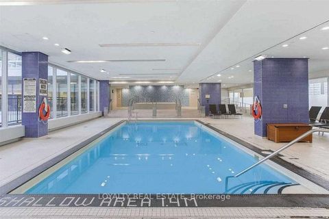 Photo 14 at 4907 - 65 Bremner Boulevard, Waterfront Communities C1, Toronto